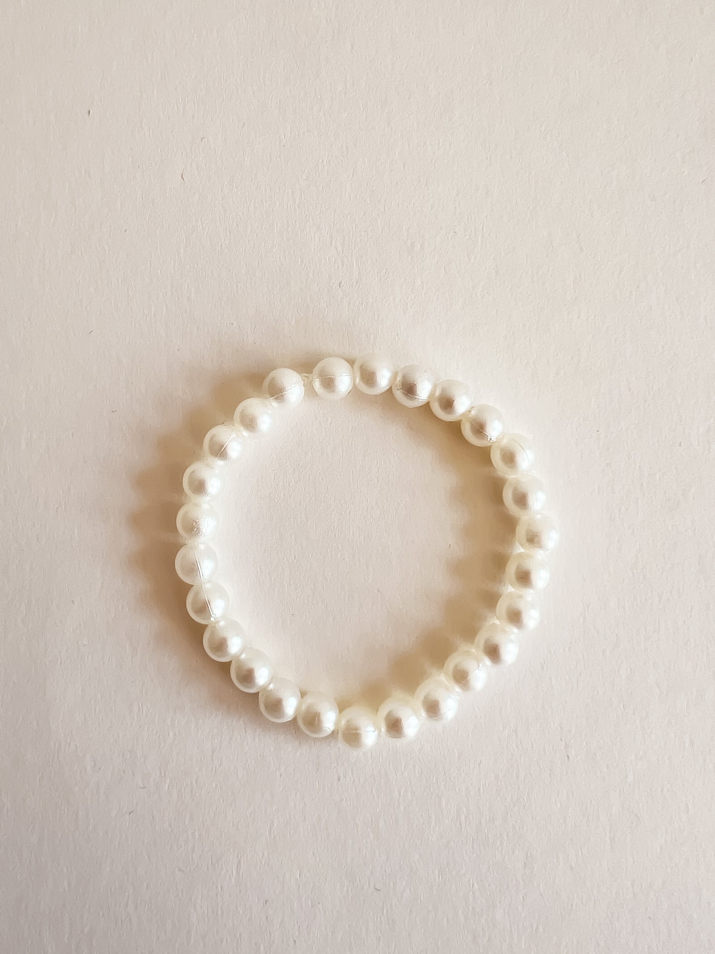 Clara Armband – Tijdloze Parelmoer Elegantie voor Elke Dag